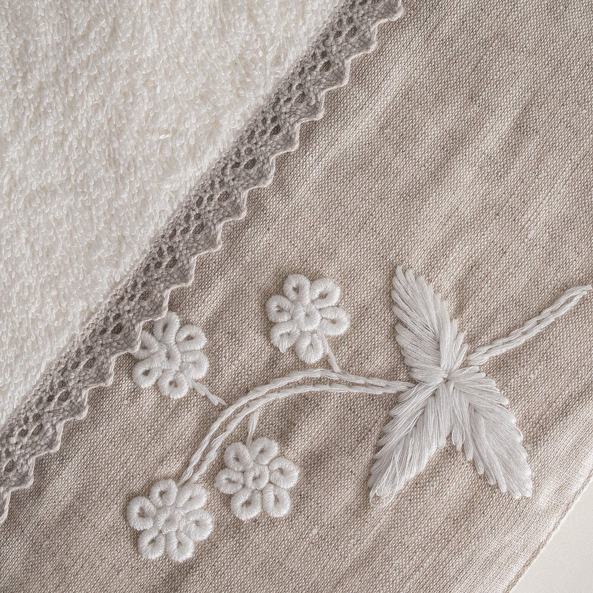 Ayliz Bath Towel 100% Organic Cotton Hand Embroidery Cream 80x150 Cm