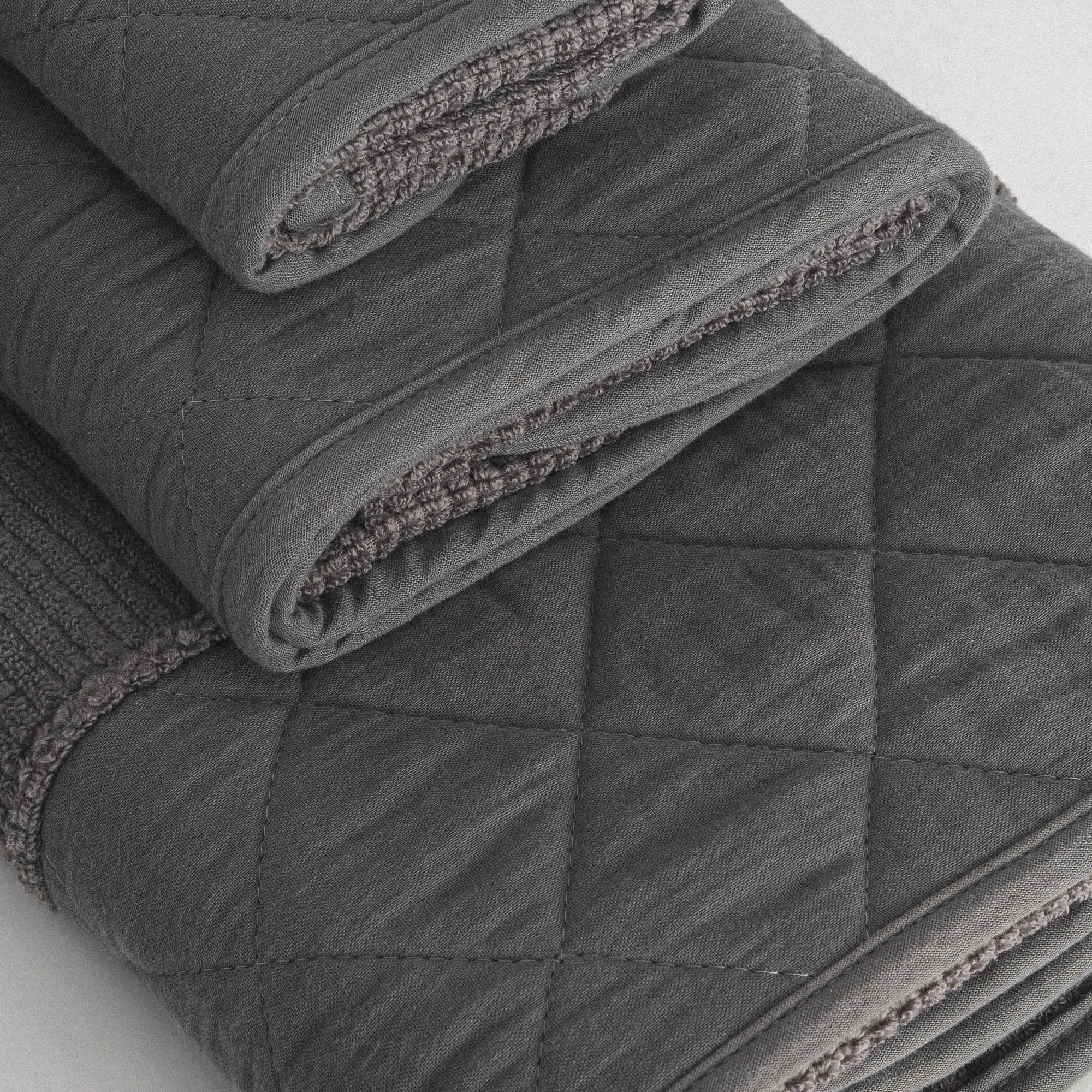Hüma Turkish Cotton Quilted Bath Towel Set Pack of 6 Anthracite