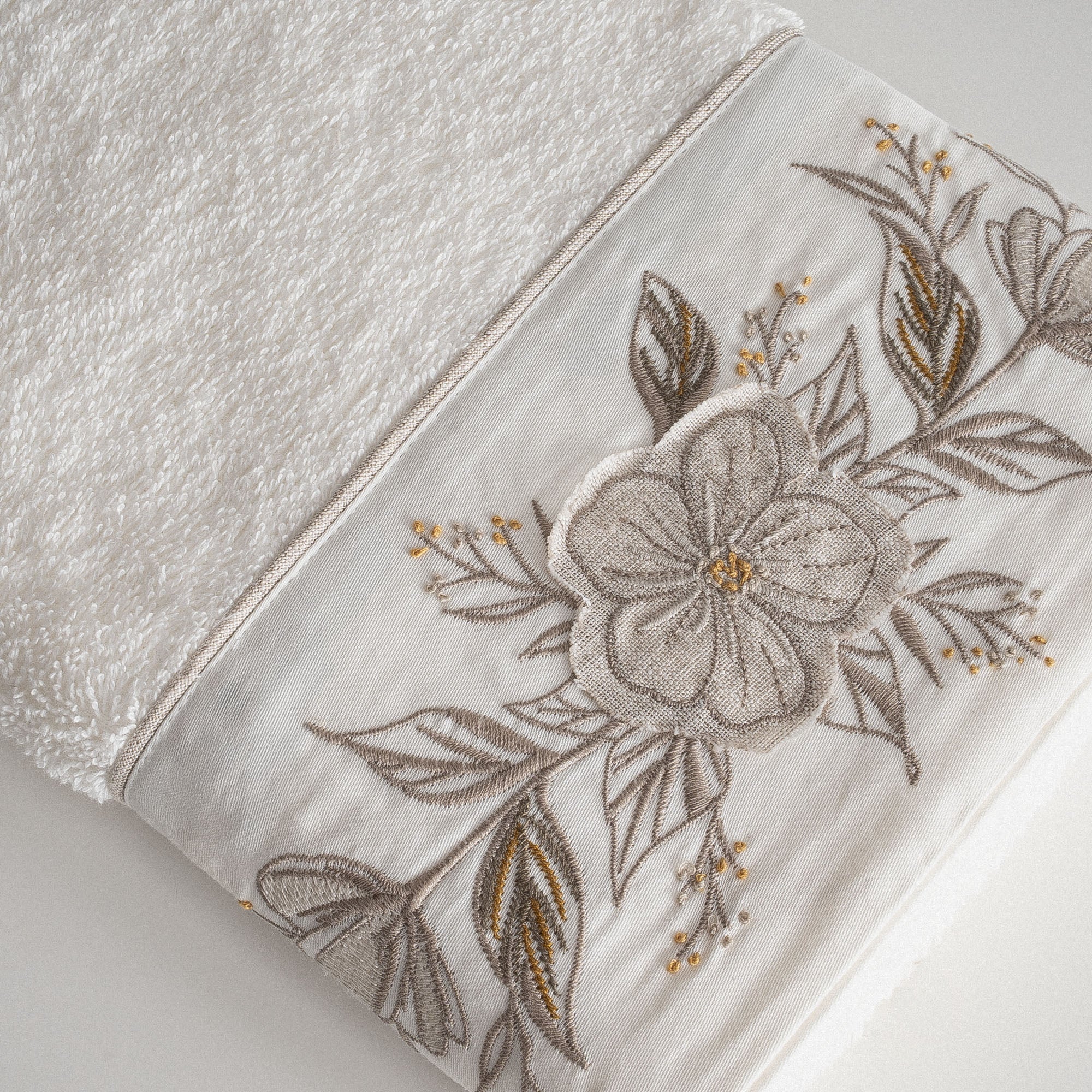 Vanya Organic Cotton Hand Towel Cream