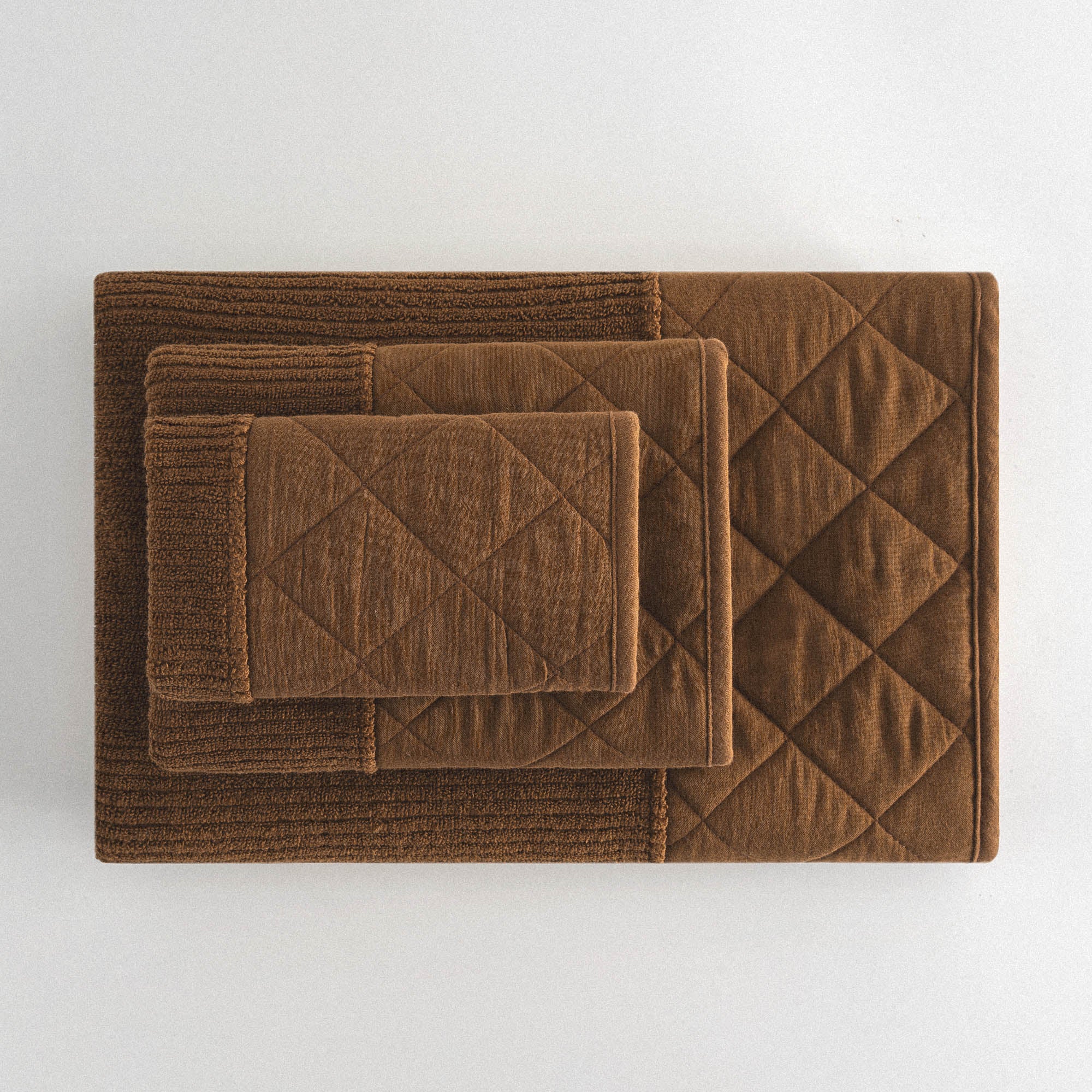 Hüma Cotton Quilted Bath Towel Set Pack of 3 Brown