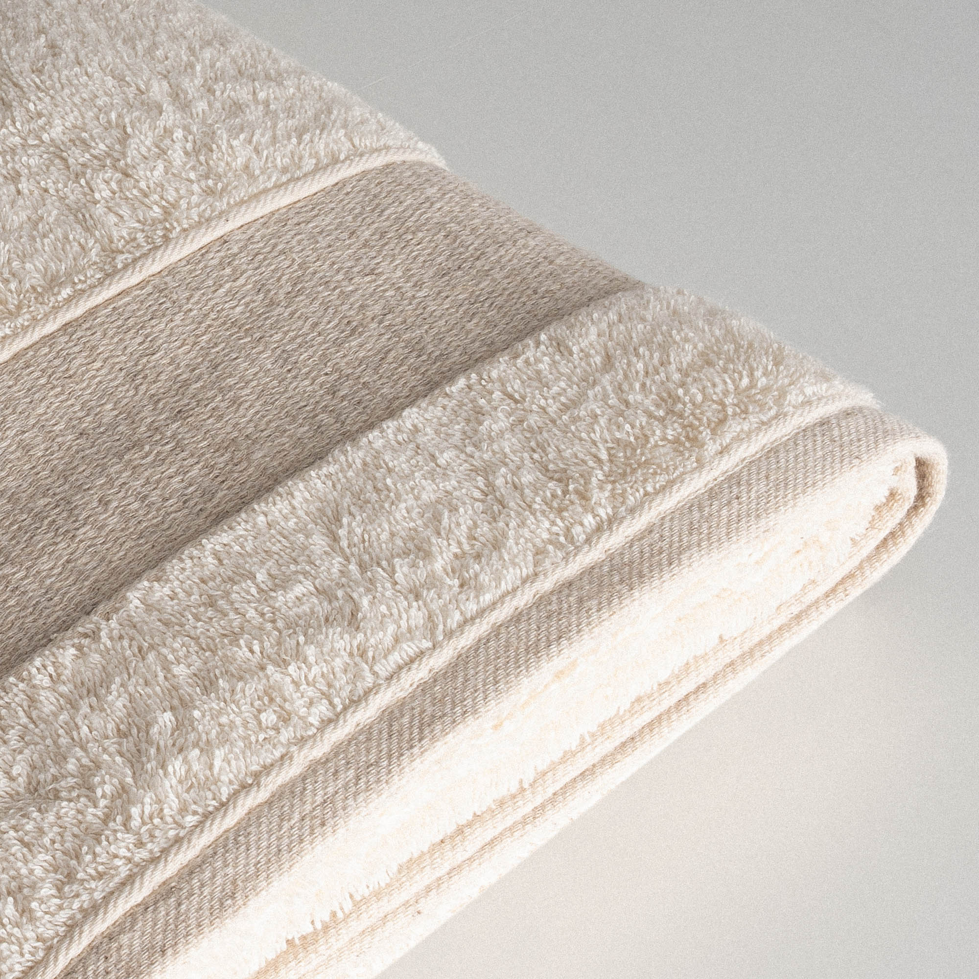 Leyna Organic Turkish Cotton Men's Towel Set of 4